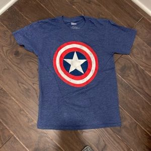 Marvel Captain America tee sz Small